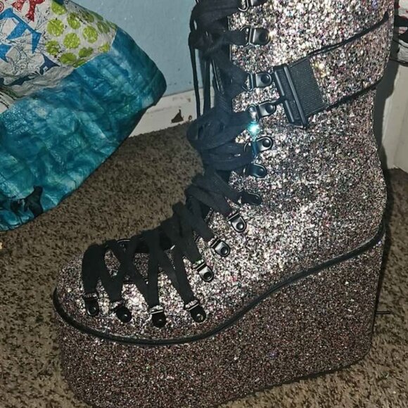 Demonia Platform Boots (glitter) - Picture 2 of 3